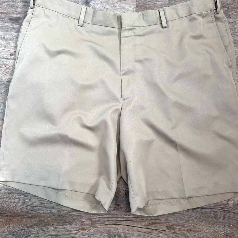 Norm Thompson Men’s 42 Dress Khaki Shorts